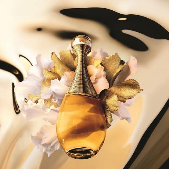 Dior J'adore Eau de Parfum - Dior - original perfumes - moondegrasse -